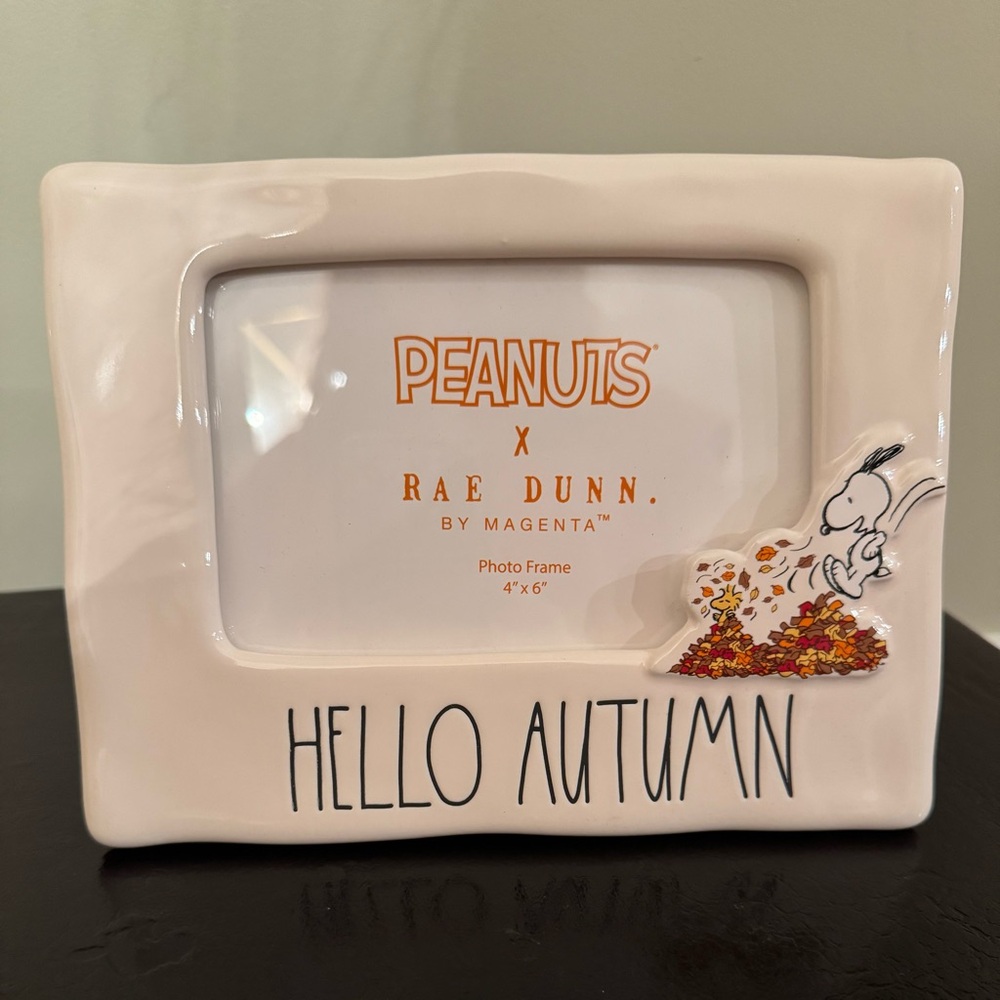 Rae Dunn x Peanuts 4x6 “Hello Autumn” Ceramic Photo Frame NWOT